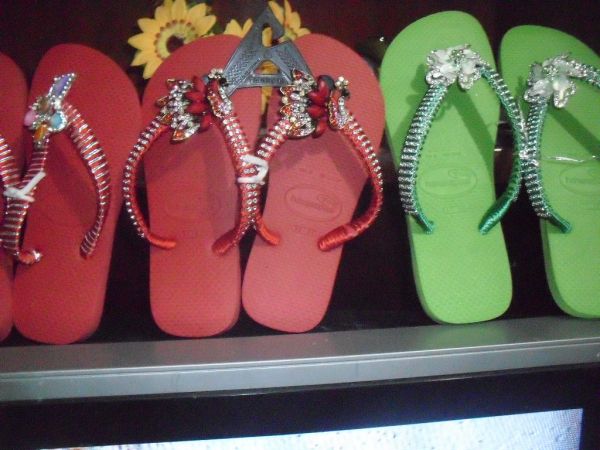 havaianas bordadas